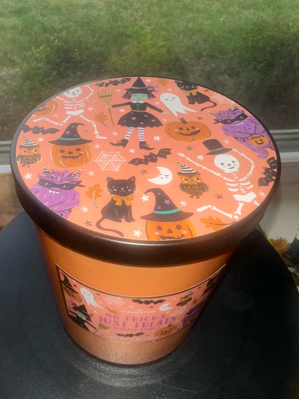 Clementine Paper Co. "No Tricks, Just Treats" Halloween Sweet Candy Scent Candle - Picture 2 of 7